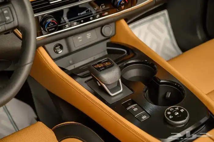 نيسان اكس تريل SV بلس دابل مقاعد جملي-سقف اسود موديل 2025 19