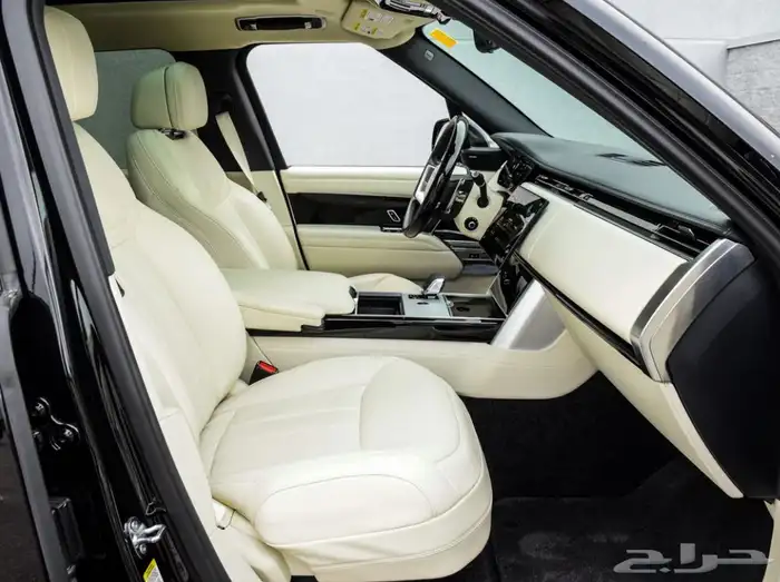 رنج روفر فوج SP 400 SWB 2024 13