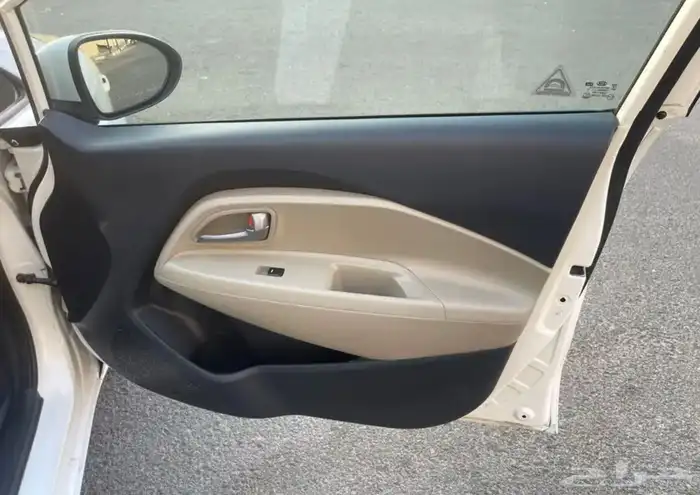 كيا ريو 2015 فل كامل نظيفة جدا  للبيع 20