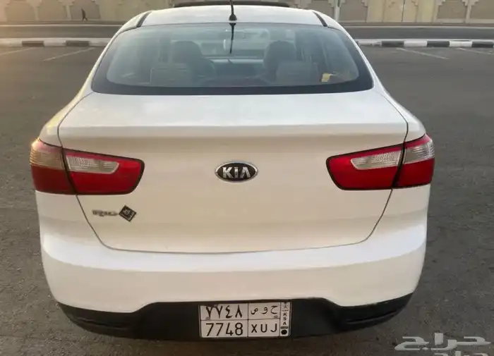 كيا ريو 2015 فل كامل نظيفة جدا  للبيع 12