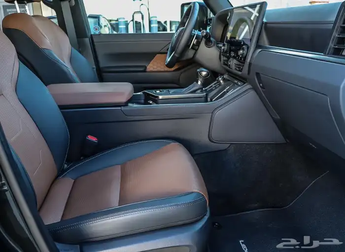 2025 Lexus GX 550 7 مقاعد 5