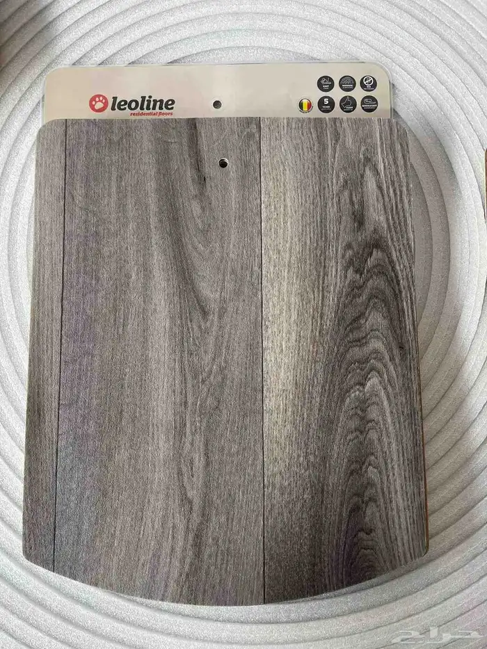 فينيل مبطن مقاوم للماء والخدش  يعطي شكل فخم ولمسة ناعمة 10