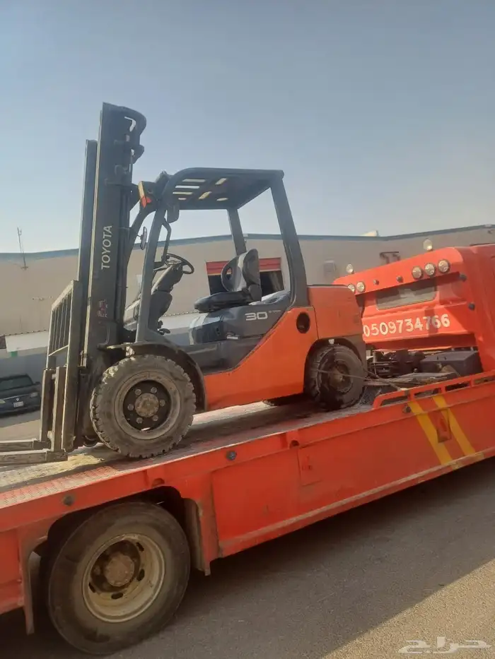 فوركلفت للايجار رافعه شوكيه للايجار سكينه للايجار اليومي وله 4