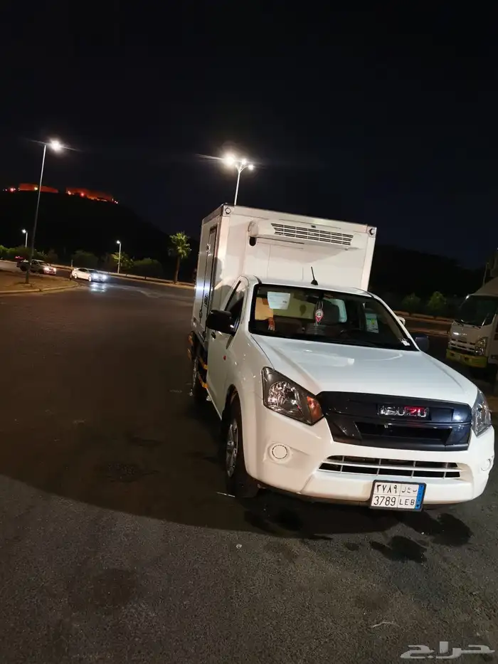 ونيتات ايسوزوا تبريد تجميد للإيجار الشهري او السنوي 0