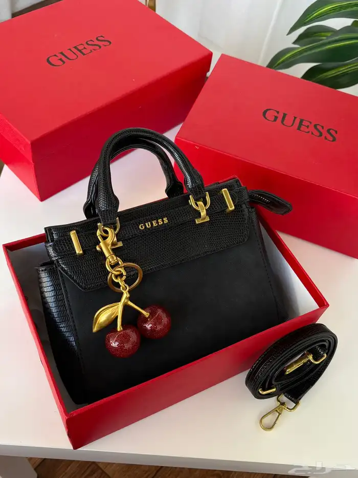 شنط ماركات مختلفه درجه اولى وهاي كوليتي عرض نهاية السنه 5