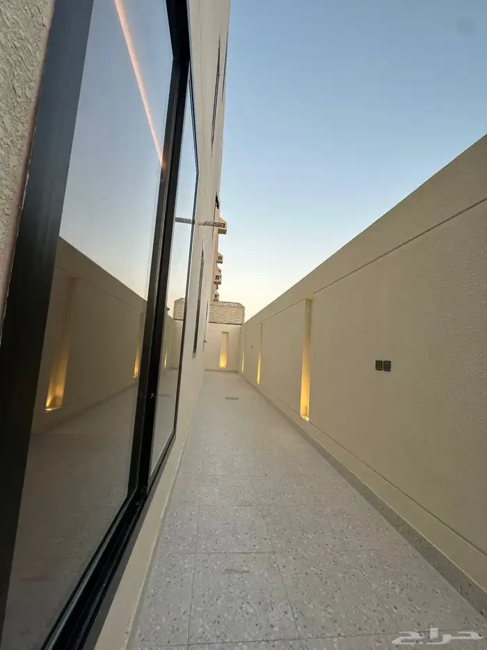 شقق دور ارضى وعلوى للبيع بحى الاخضر 6