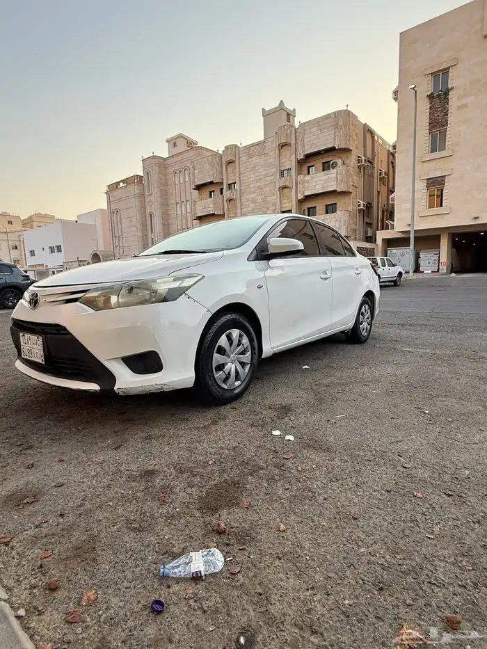 يارس 2015 قير عادي 4