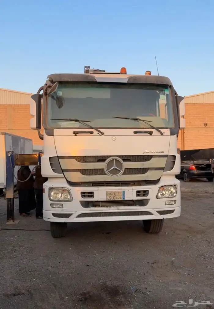 تم البيع بوم ترك 15 طن موديل 2012 اكتروس سكس موديل 2003 0