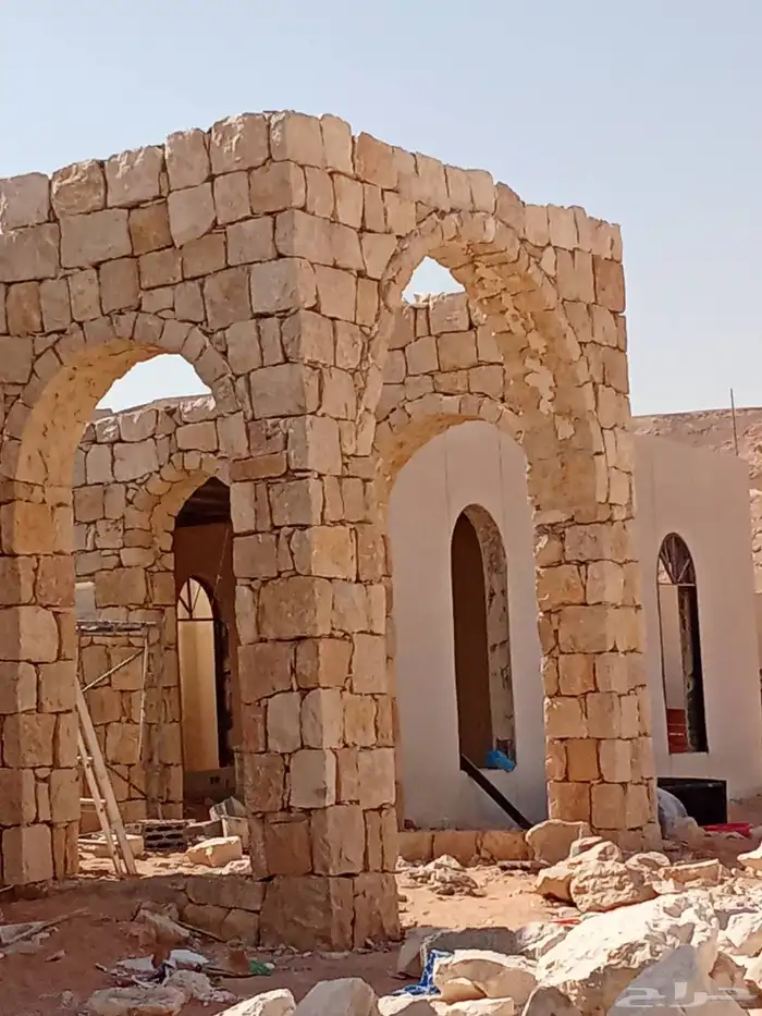 نعمل في توريد وتركيب الحجر الطبيعي وسقوف التراث 3