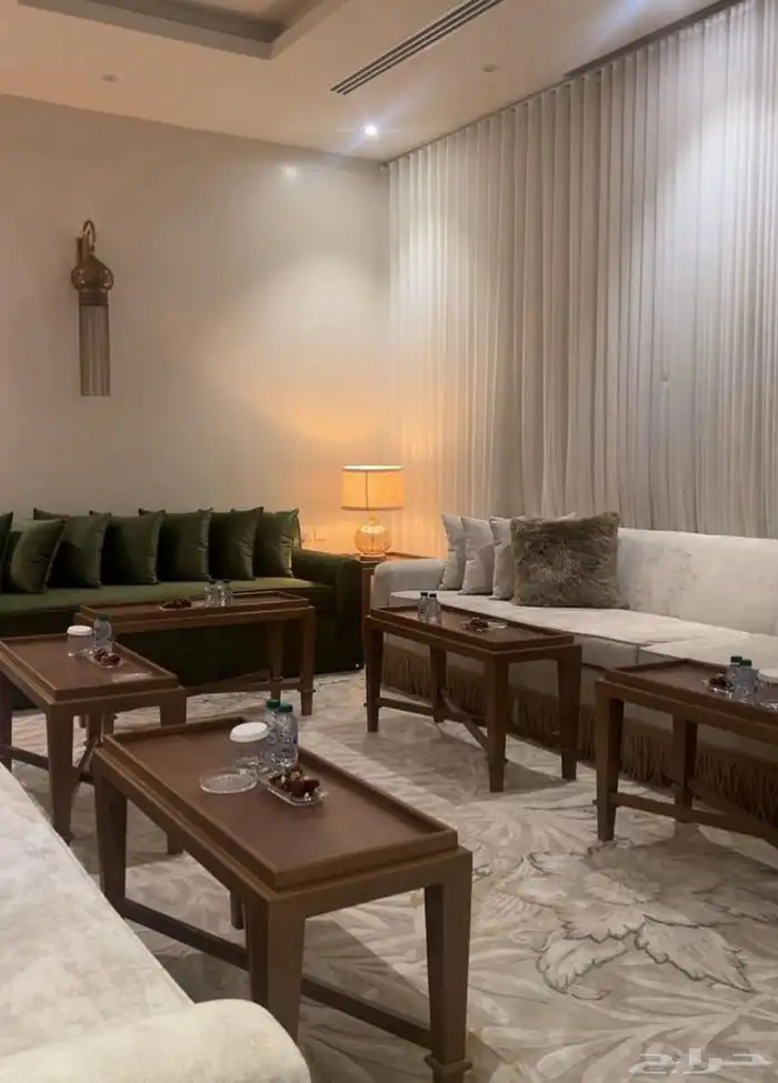 طاولات تفصيل حسب طلب 16