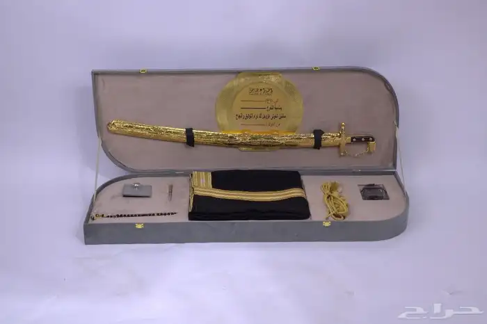 هدايا وفروات 10