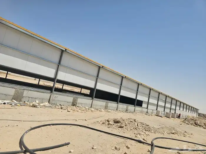مقاول حظائر دواجن لاحم. وبياض وتركيب شبوك 0