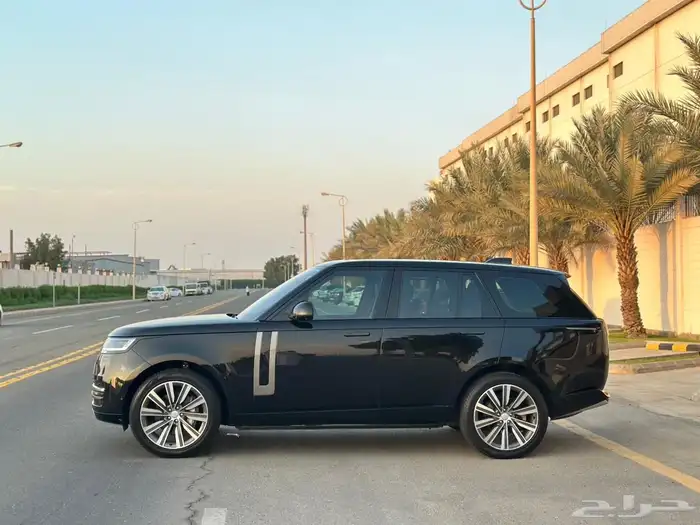 رنج روفر HSE 2023 ناغي على الضمان 6