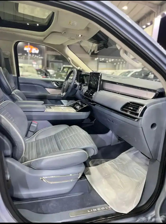 لنكولن نافيجتور 2019 فل كامل ماشي 84 الف 7