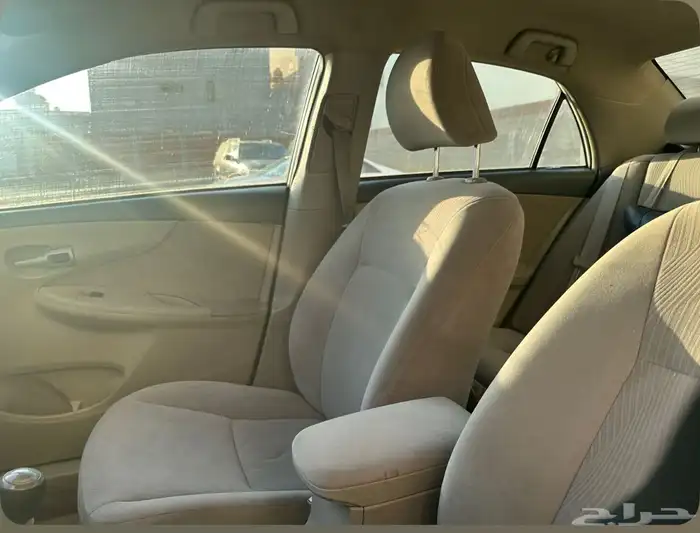 كورلا 2013 اللون ابيض 0