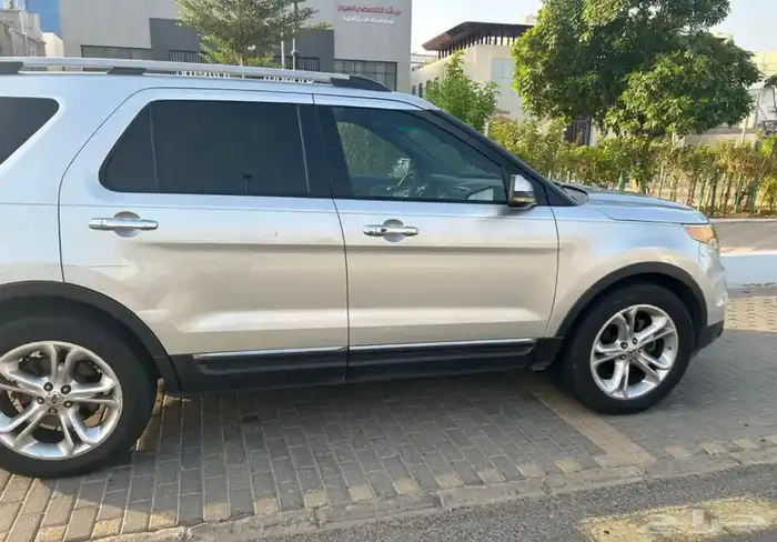 فورد اكسبلورر 2011 للبيع 3