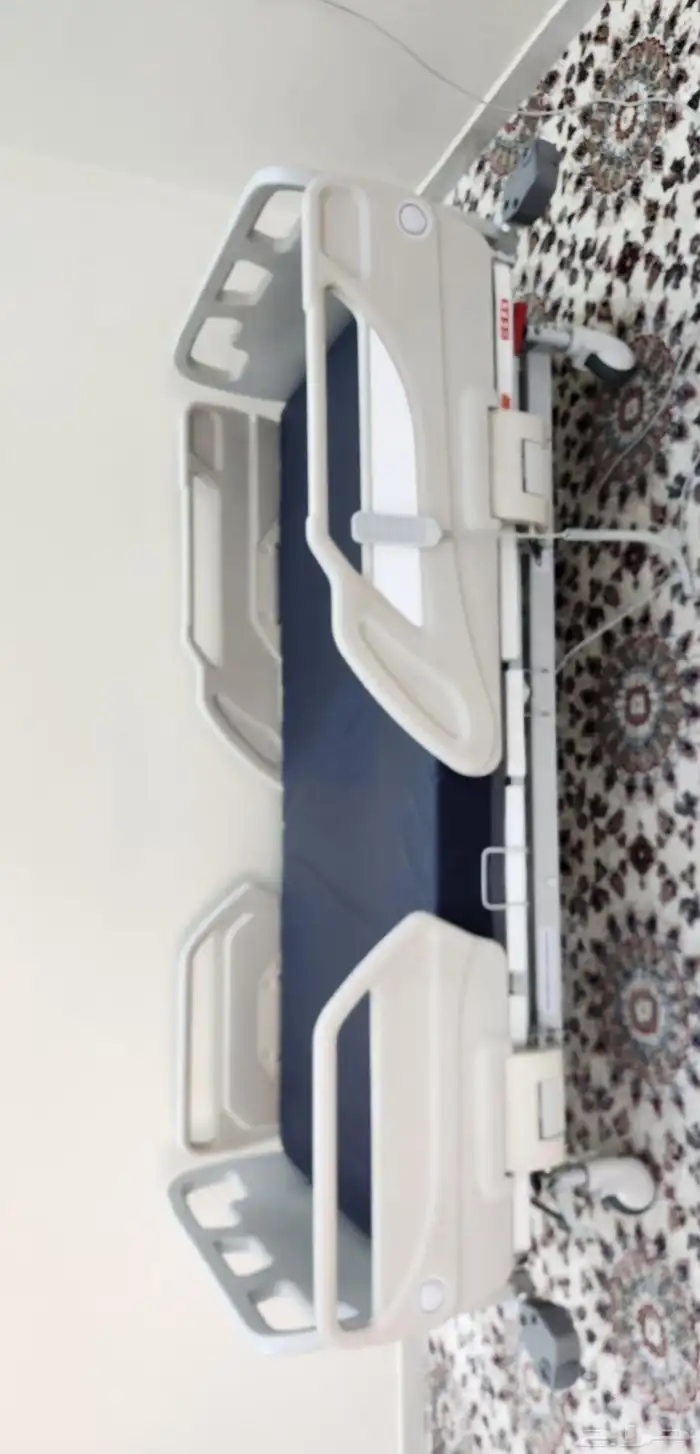 سرير طبي كهربائي 0