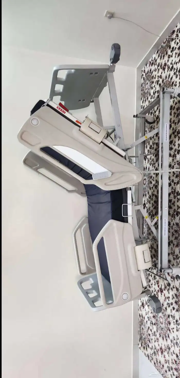 سرير طبي كهربائي 1