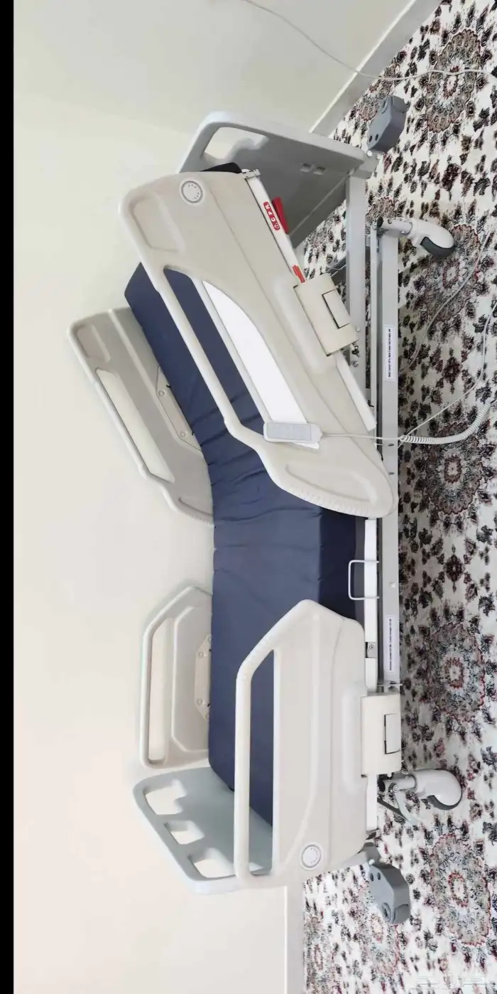 سرير طبي كهربائي 2