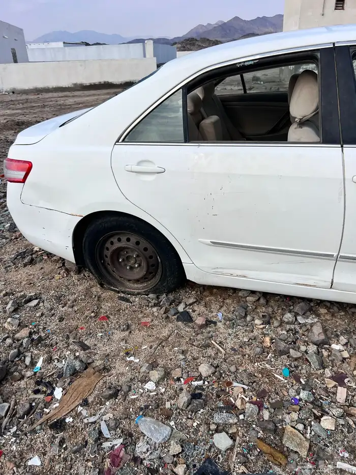 قطع كامري 2010 للبيع نظيفه البيع قطع او كامل 9