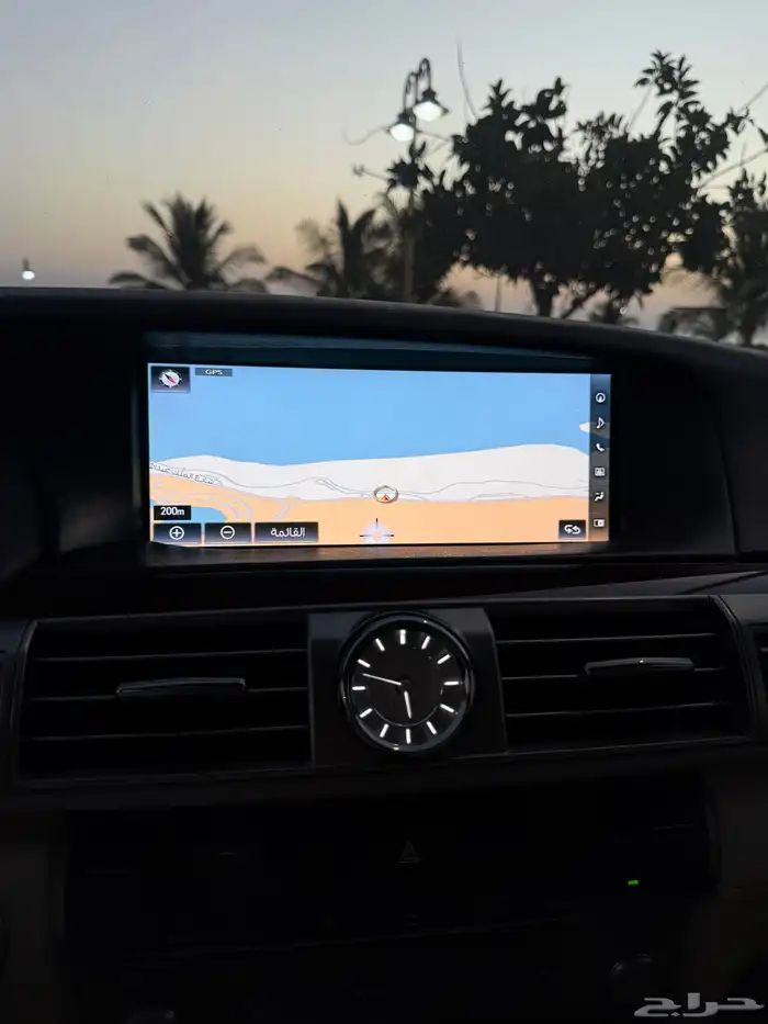 لكزس LS 460 ( مخزن ) 25