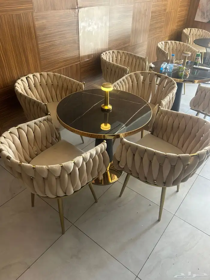 ادوات كوفي نظيفة جدا على الشرط 9