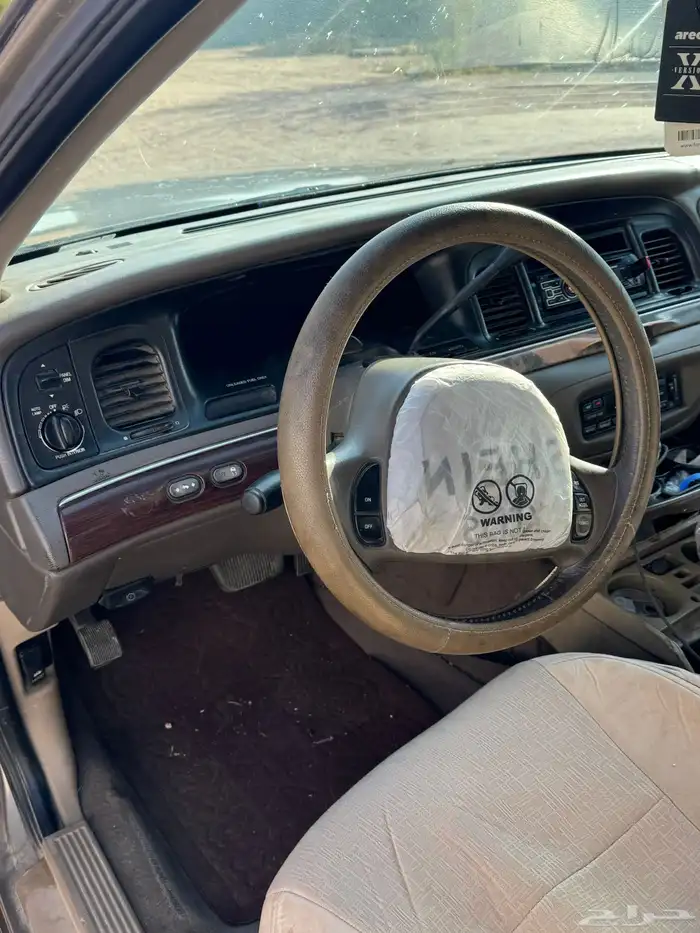 فورد فكتوريا 2001 13