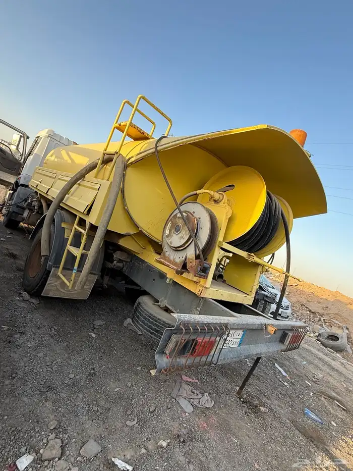 شاحنة لوري تسليك 5