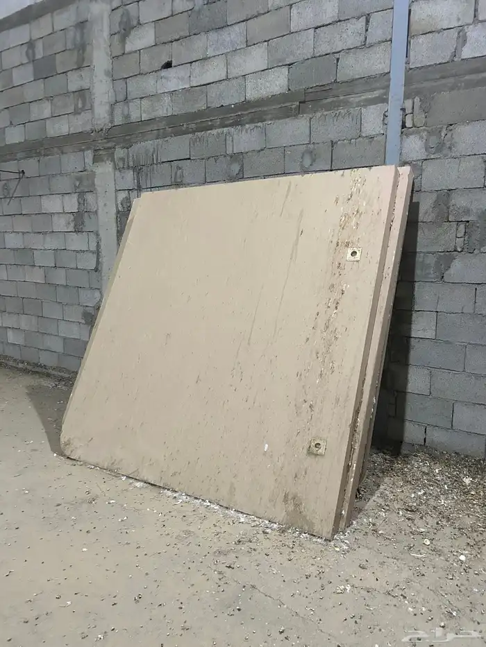 للبيع دواليب خشب للعرض واستندات عرض 10