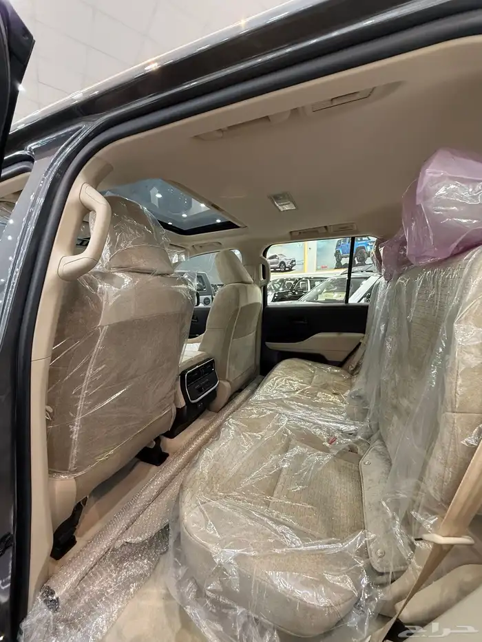 لاندكروزر GXR L3 2024 5