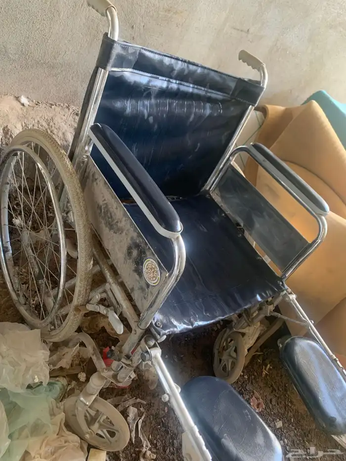 عربيه كبار سن مخزن عندي للبيع 1