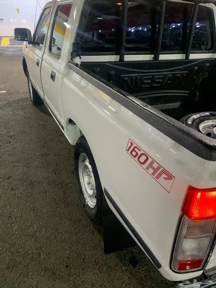 للبيع داتسن 2011 3