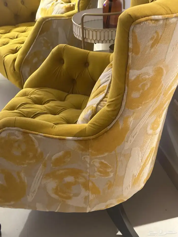 كنب من ميداس جديد استخدام سنتين ومحافظ عليه 4 قطع 7