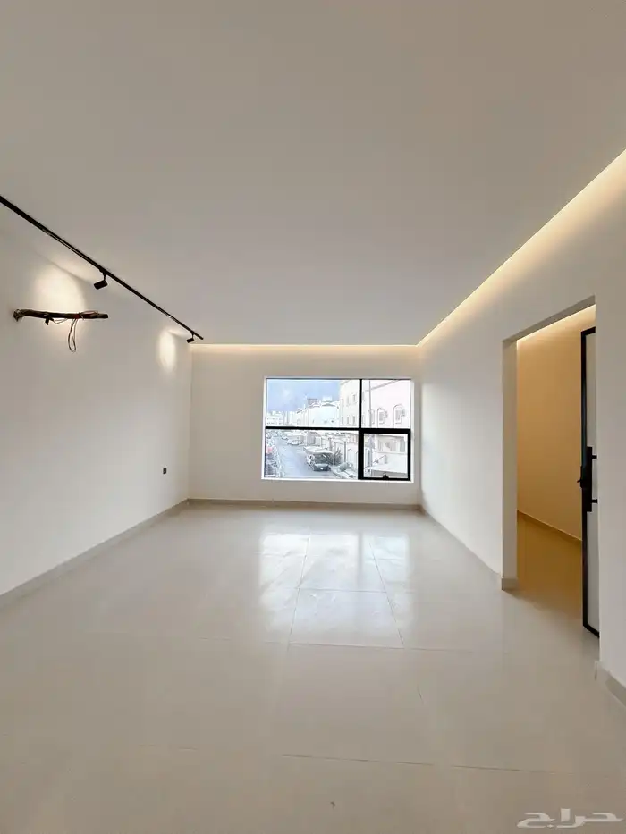 فيلا للبيع في الرانوناء داخل الحد بموقع مميز 15