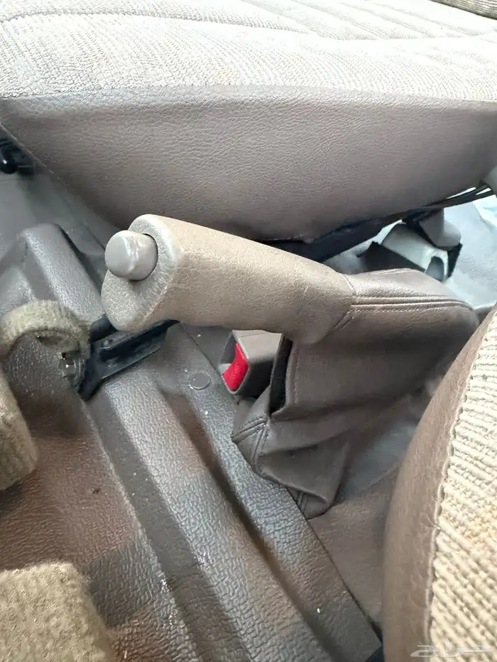 ربع تويوتا 2006 ابيض (مخزن) 45