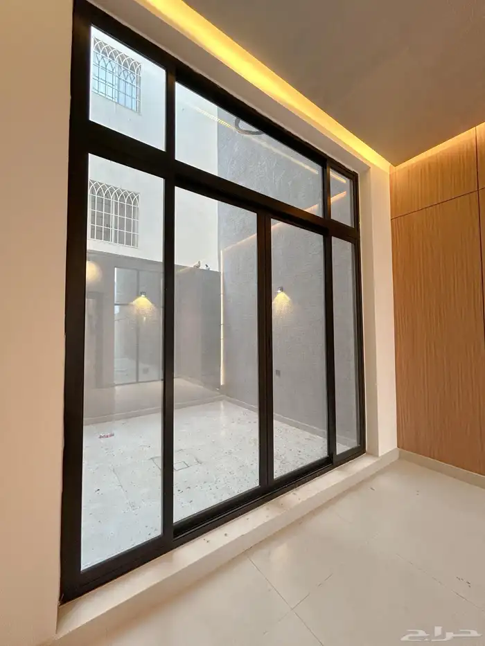 فيلا للبيع في الرانوناء داخل الحد بموقع مميز 11