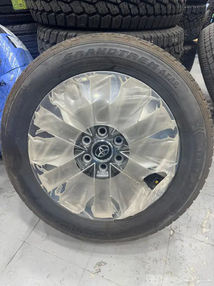 جنوط وكفرات لاند كروزر 2023-2022 اصلي وكاله 20 فل 1