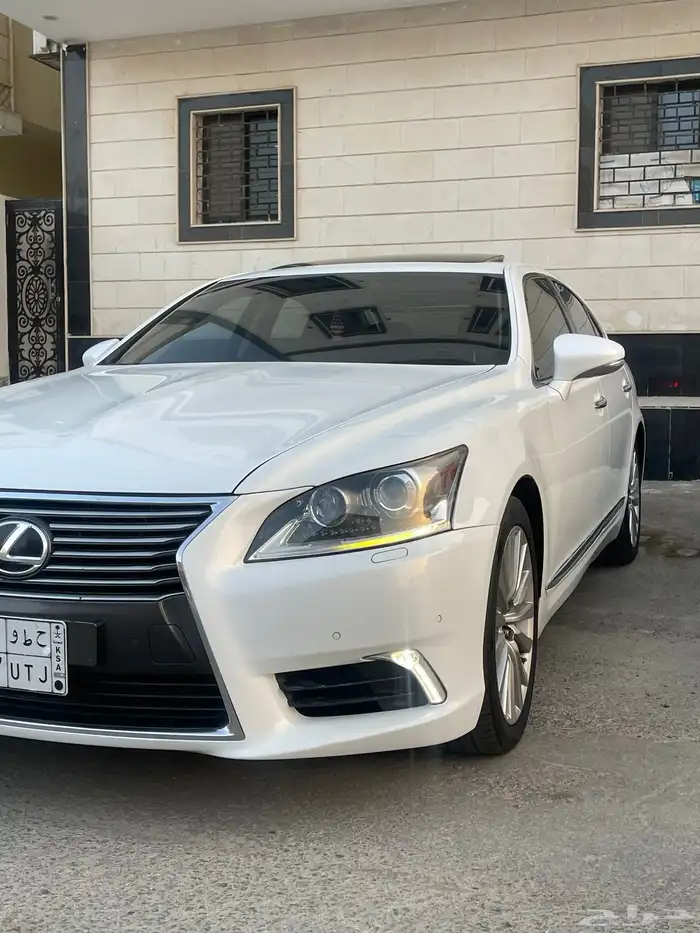 لكزس LS460 2014 شورت قمه بالنظافه 7