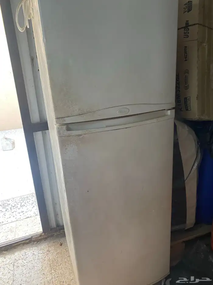 ثلاجه للبيع 0