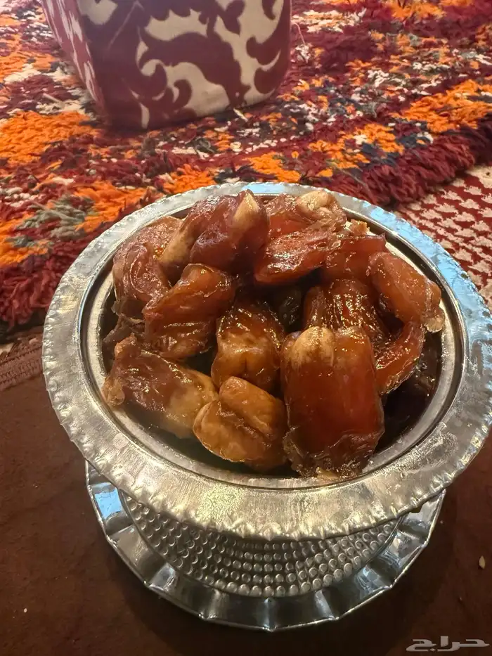 تمر خلاص وصقعي القصيم للبيع 3