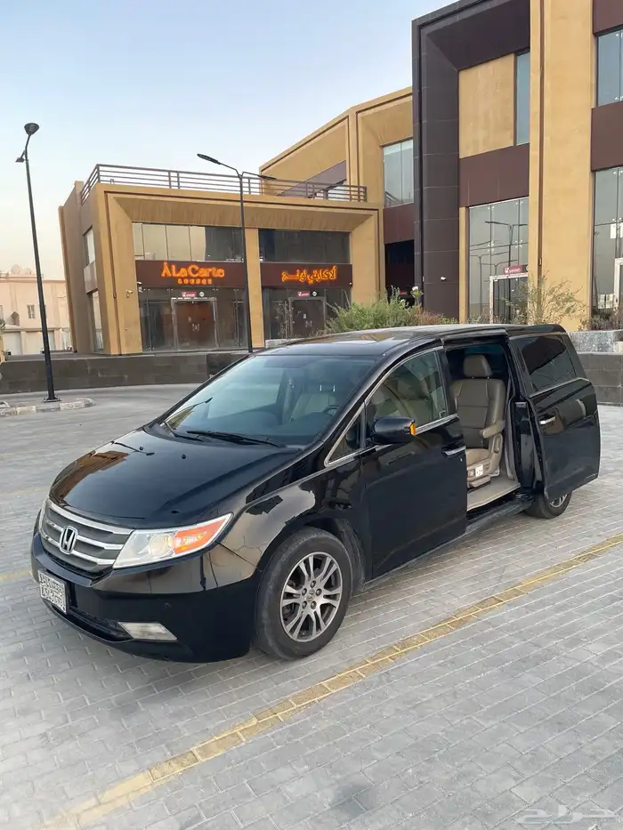للبيع هواندا اوديسي 2013 فل كامل نضيفه 0