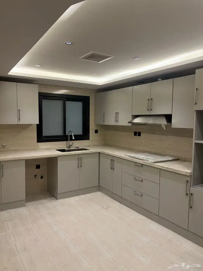 شقه دورين للايجار بحي القدس 3