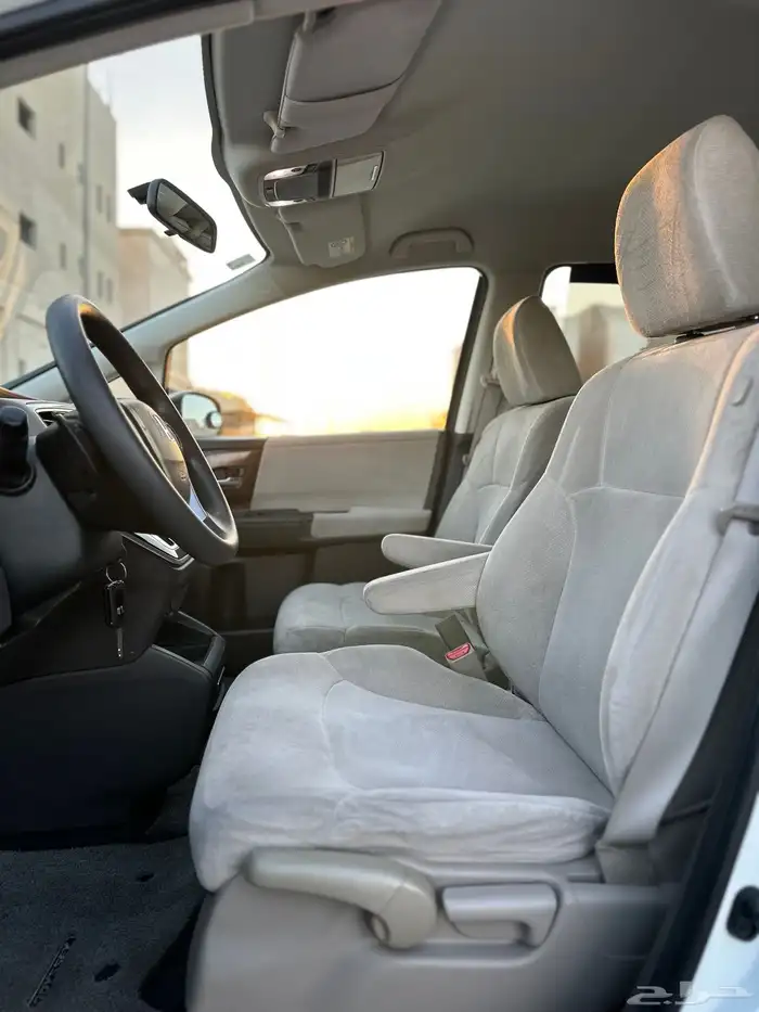 هوندا اوديسي نص فل 2020 بنزين 13