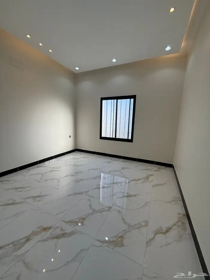 للبيع شقق علويه بمصعد وسطح خاص وبايكه شمال خميس مشيط 500الف 16