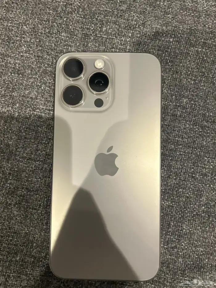 للبيع iPhone 15 Pro Max   سعة 256GB 0