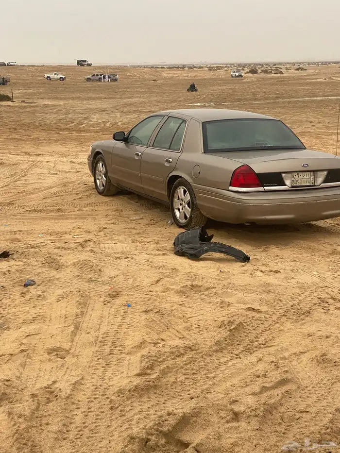 فورد كراون فكتوريا موديل 2005 للبيع 10