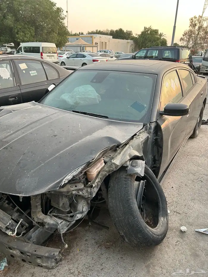 دوج تشارجر 8 سلندر 2016 مصدوم 2