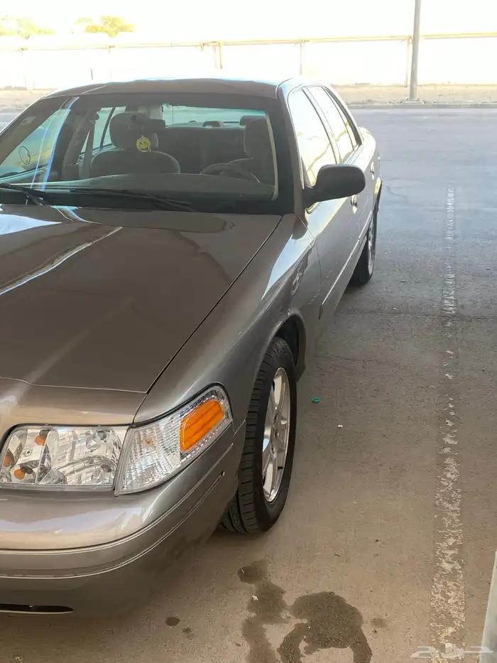 فورد كراون فكتوريا موديل 2005 للبيع 1