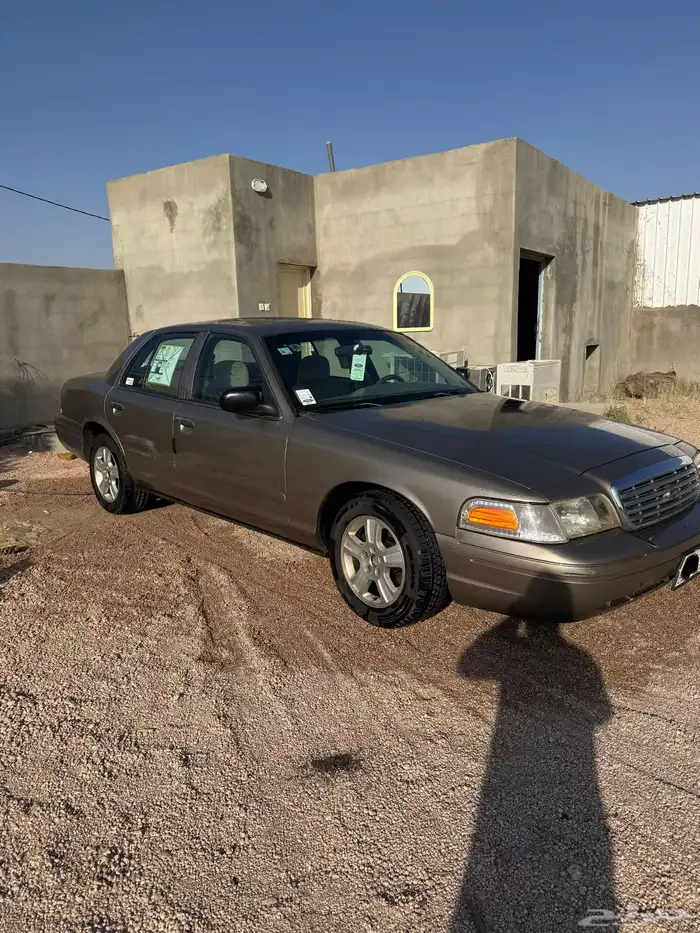 فورد فكتوريا 2001 1