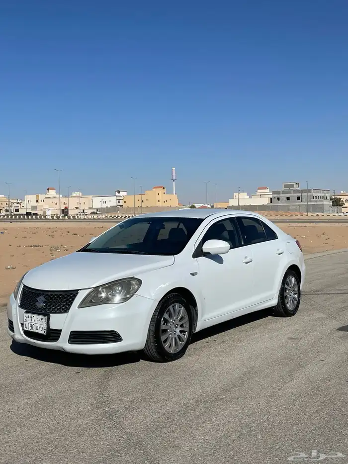 للبيع سوزوكي كيزاشي 2011 7